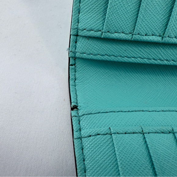 Kate Spade Wallet - Picture 4 of 8